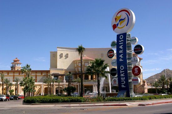 Puerto Paraiso Mall